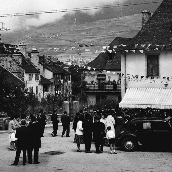 Festa matrimonial. Les, Val d’Aran, 1963. Fotografia antiga